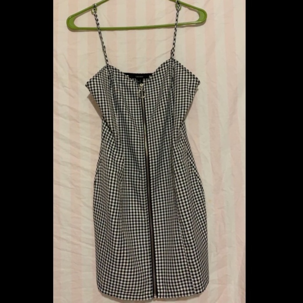 black and white zip up dress